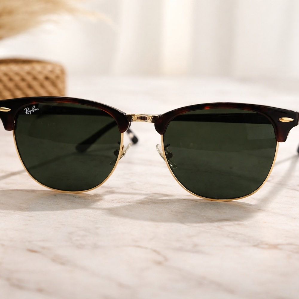 Ray-Ban Classic Tortoise and Gold Sunglasses (Unisex)